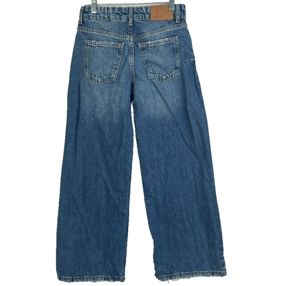 ZARA Collection Kids Girls Size 11-12 Medium Wash Wide Leg Jeans 5 Pocket Design - Picture 2 of 7